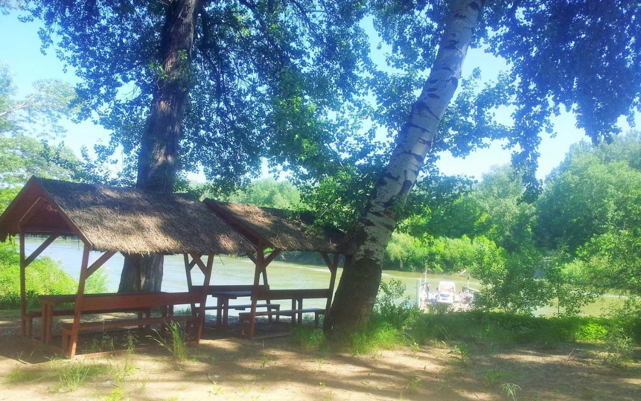 Отель Elo Tisza Vendeghaz Nagykoru Экстерьер фото